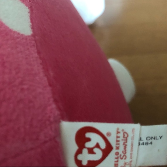 NWT Hello Kitty Beanie Ballz Plush - Picture 4 of 4